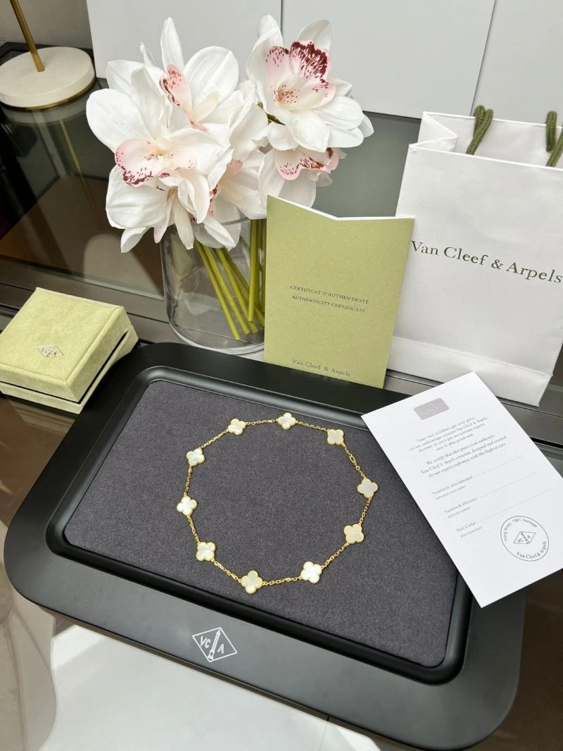 Fashionable Vca Bracelets 255088