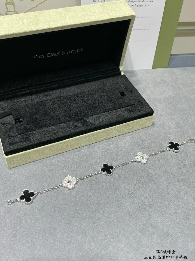Neat Vca Bracelets 255096