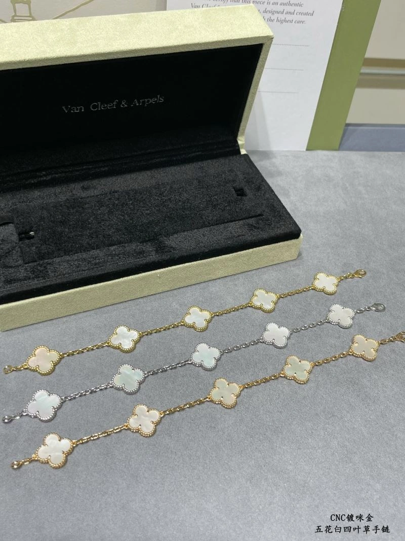 Vca Bracelets Contemporary 255064