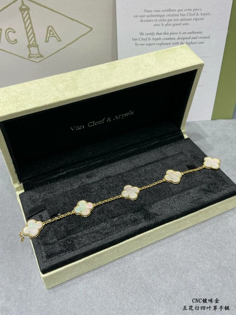 Vca Bracelets Contemporary 255064
