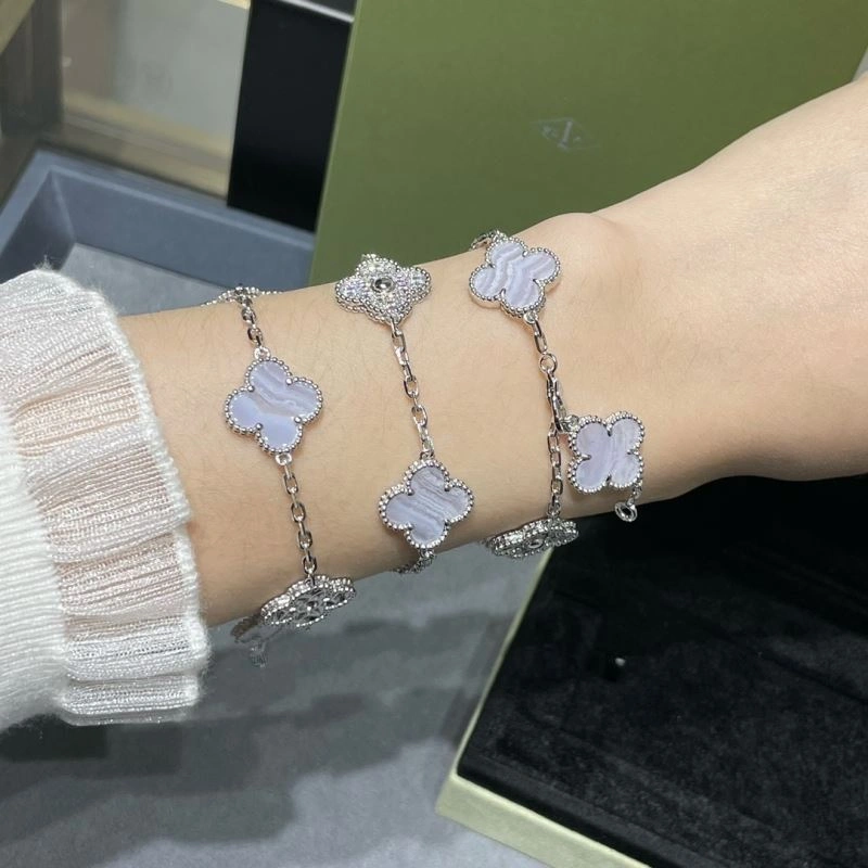 HighPerformance Vca Bracelets 255061