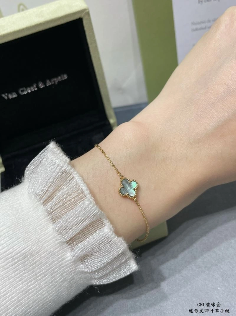 Vca Bracelets WaterResistant 255057