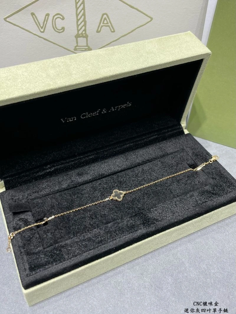 Vca Bracelets WaterResistant 255057