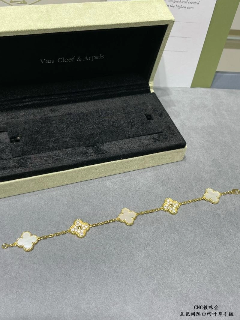 Vca Bracelets Bold 255054