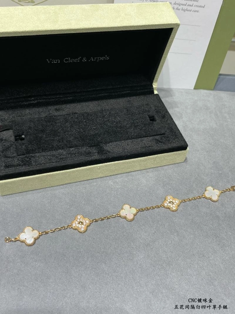 Vca Bracelets Bold 255054