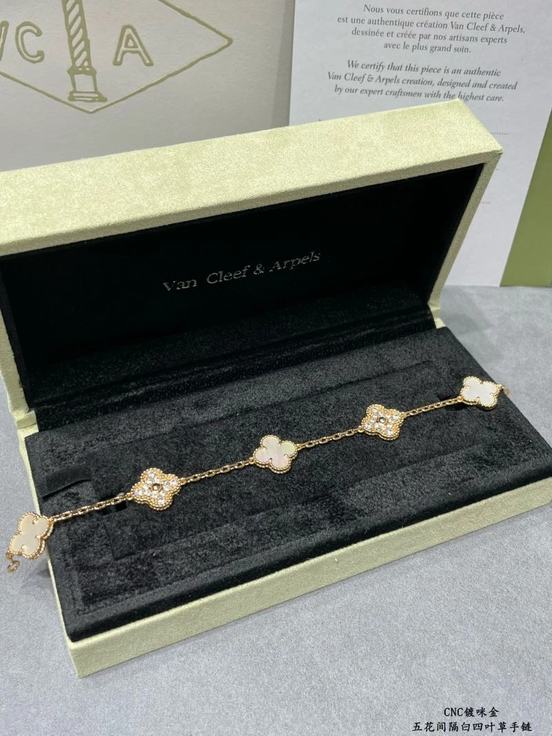 Vca Bracelets Bold 255054