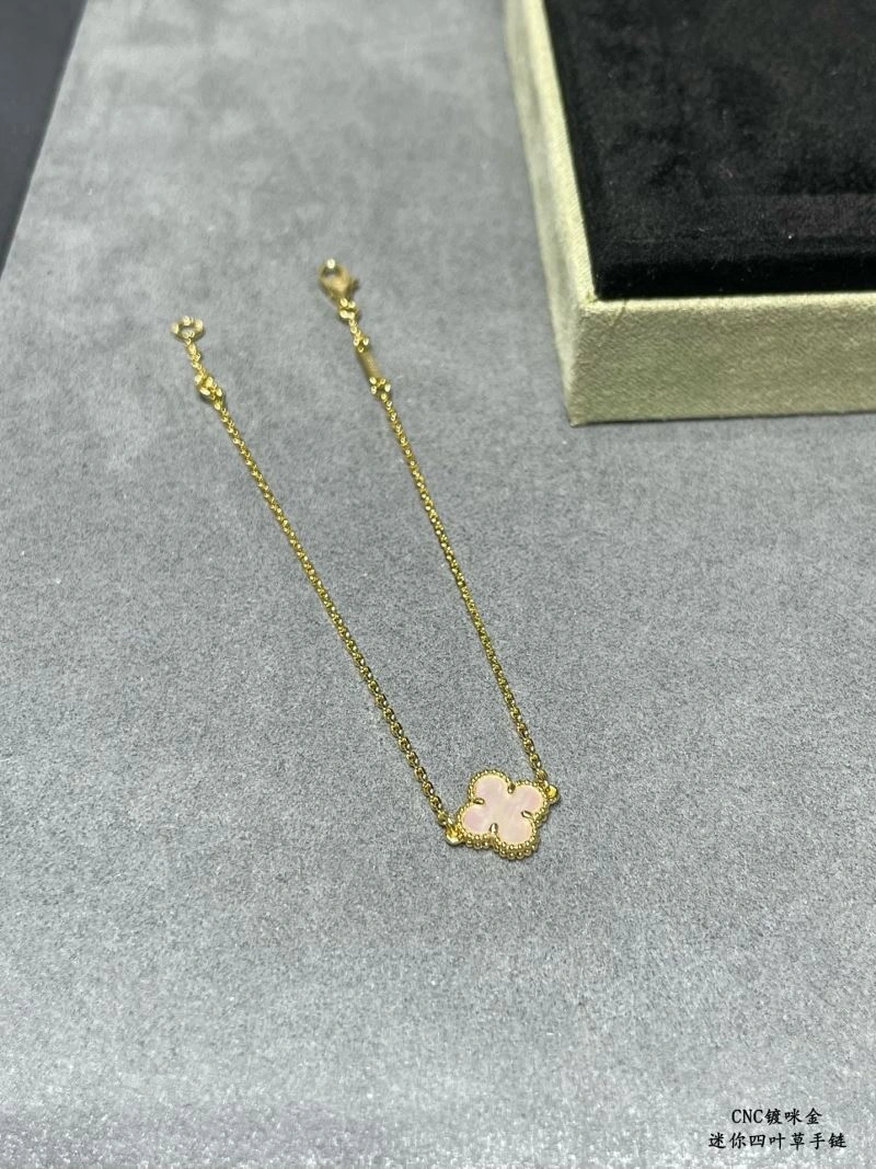 Attractive Vca Bracelets 255053