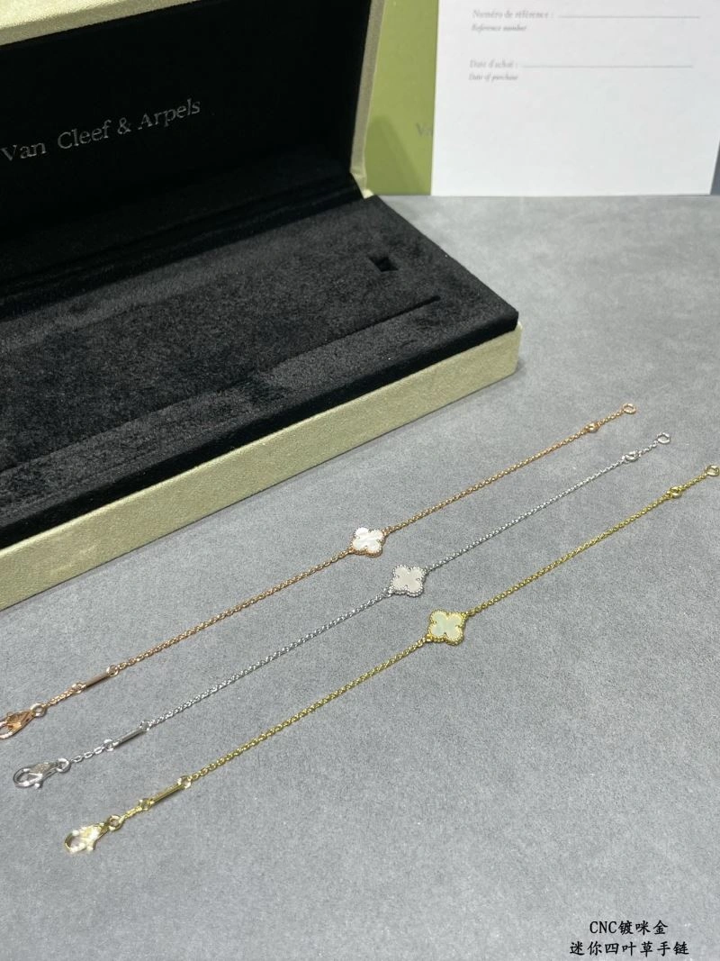 Attractive Vca Bracelets 255053