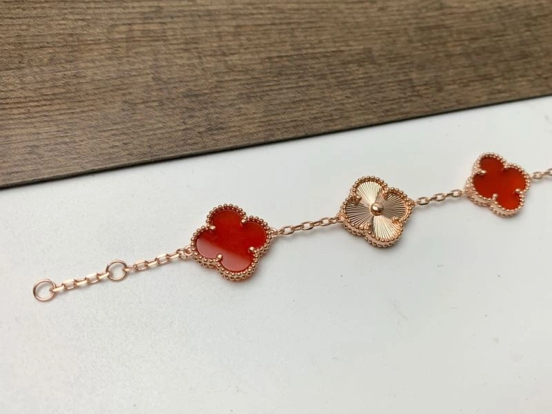 Classic Vca Bracelets 255029