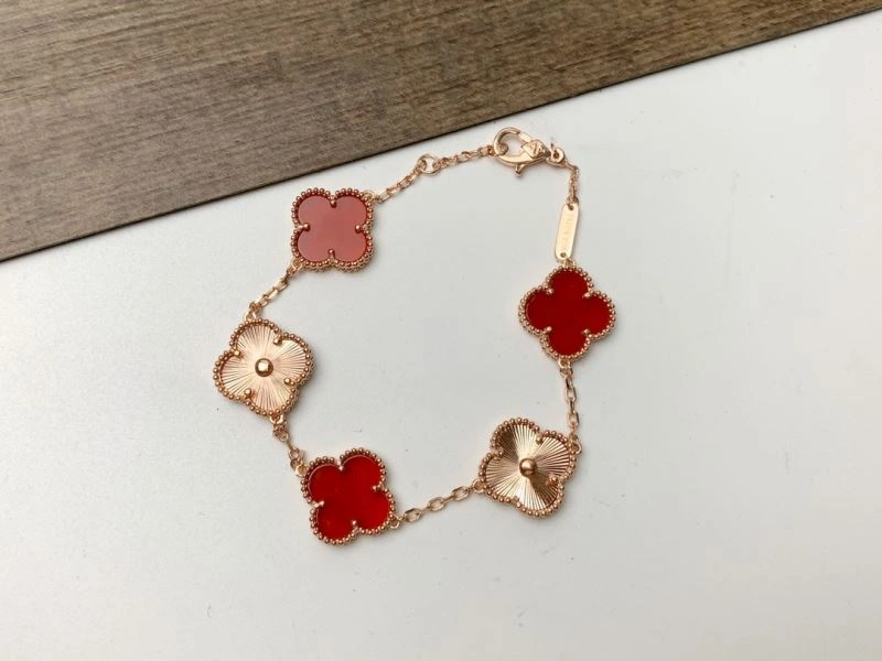 Classic Vca Bracelets 255029