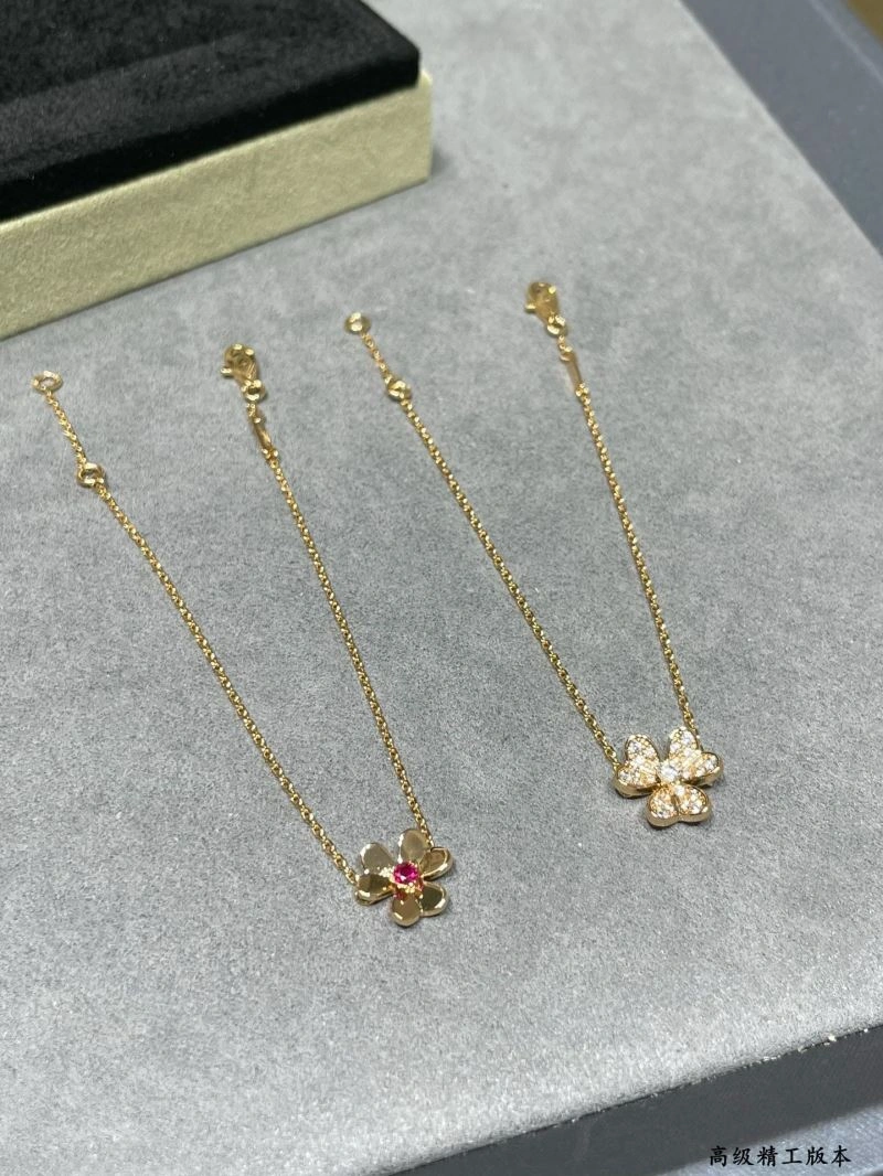 Sleek Vca Bracelets 255044