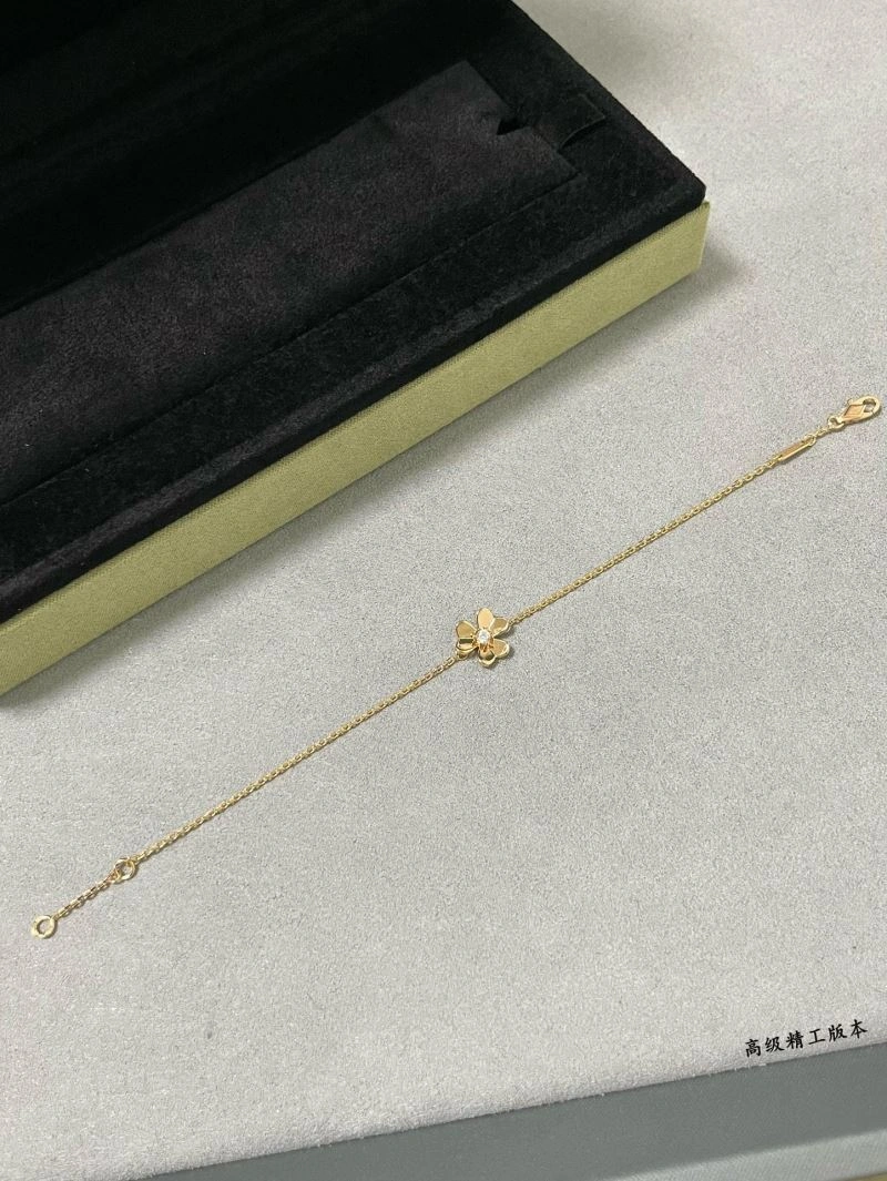 Vca Bracelets HighPerformance 255038