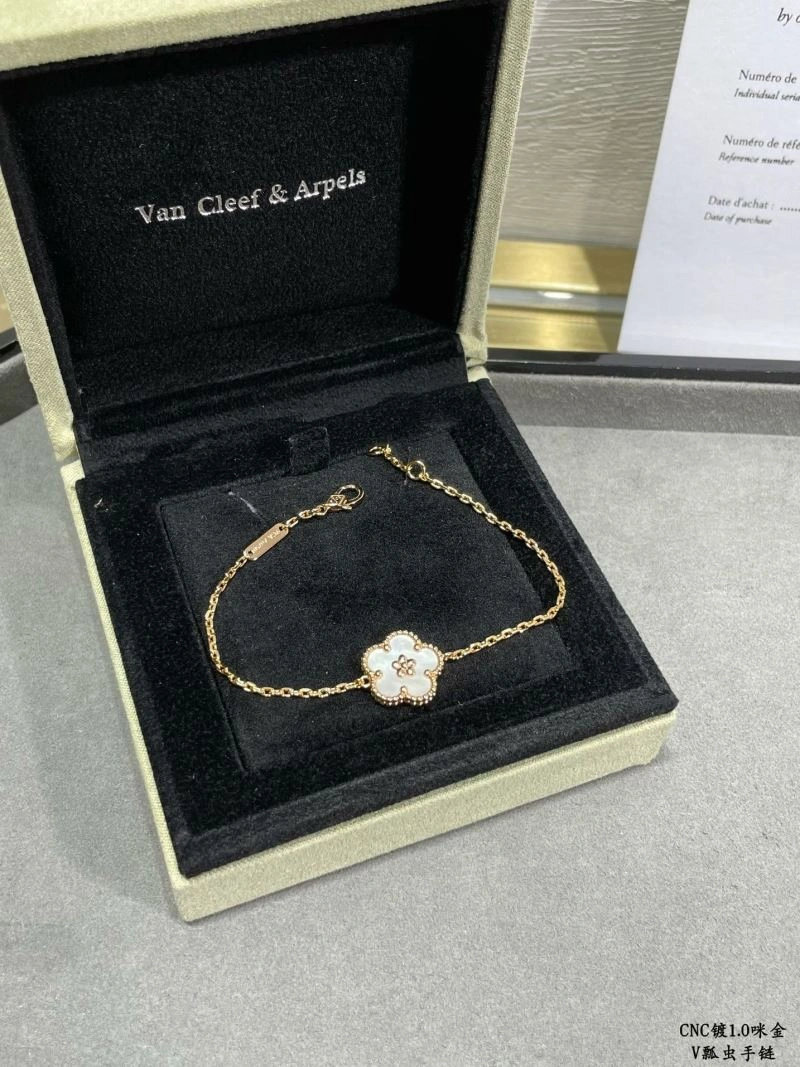 Upgraded Vca Bracelets 255048