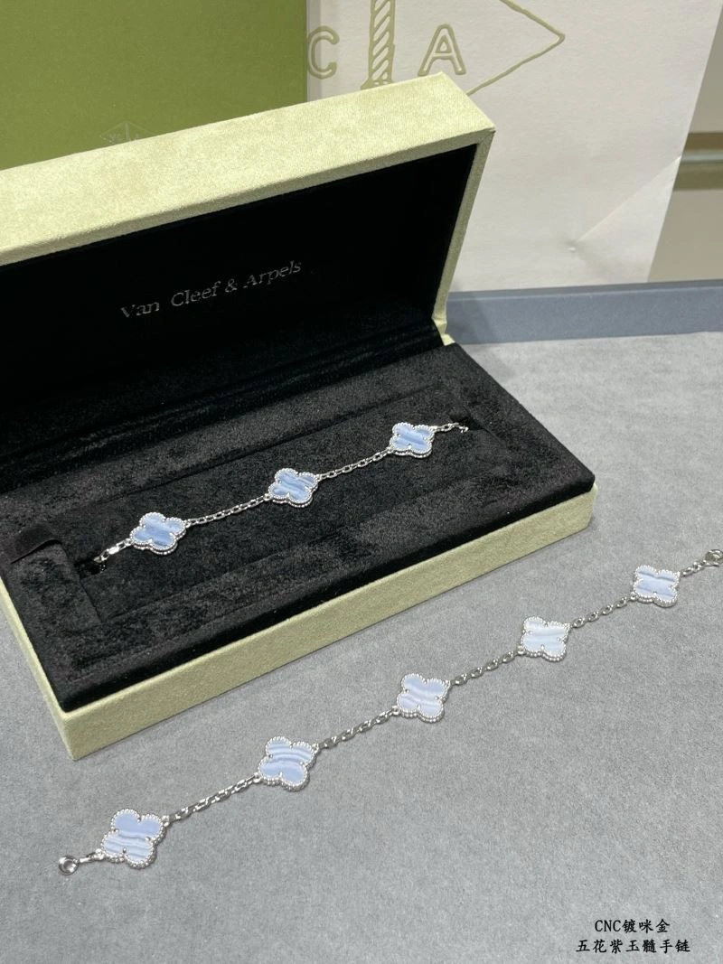 Vca Bracelets Comfortable 255027