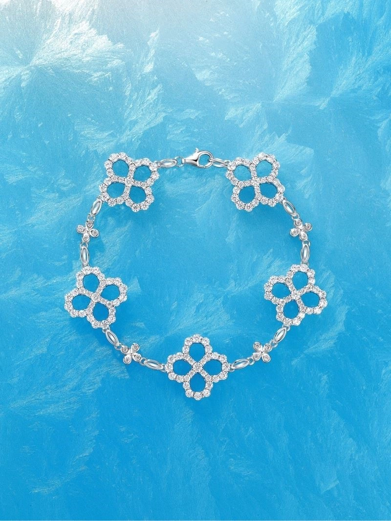 Efficient Vca Bracelets 254858