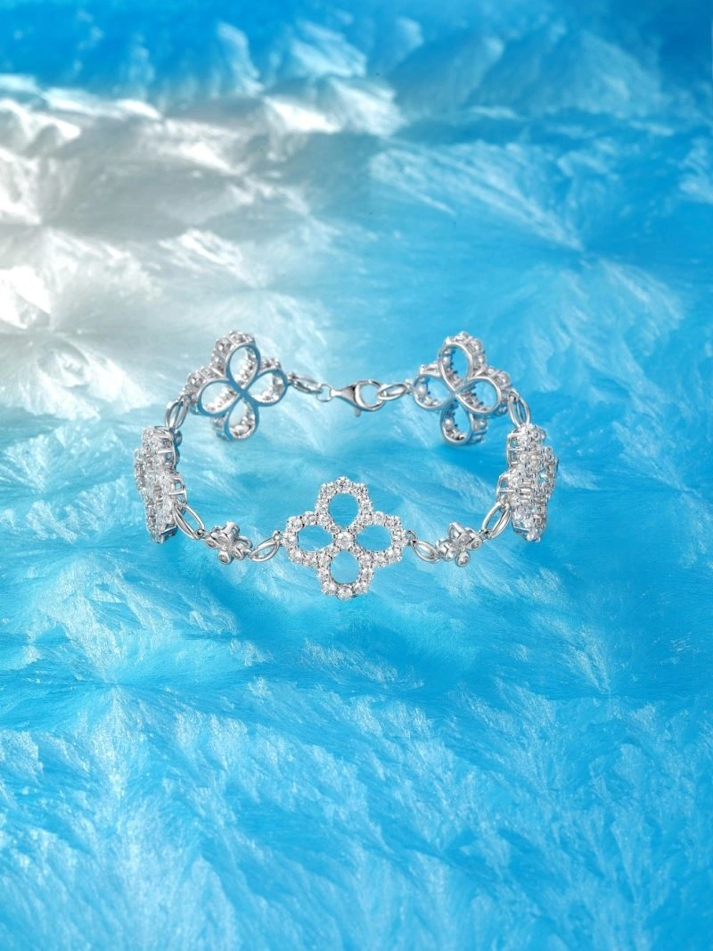 Efficient Vca Bracelets 254858