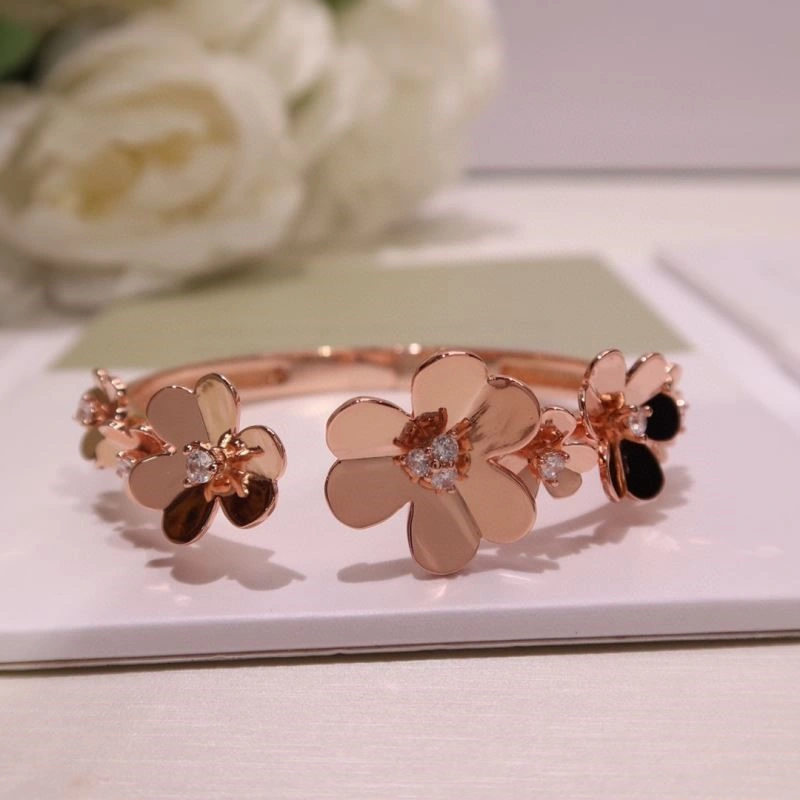 Vca Bracelets Elegant 254885