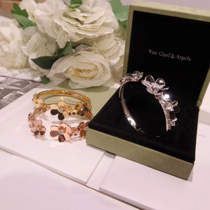 Vca Bracelets Elegant 254885