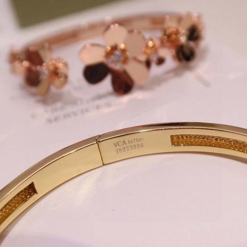 Vca Bracelets Elegant 254885