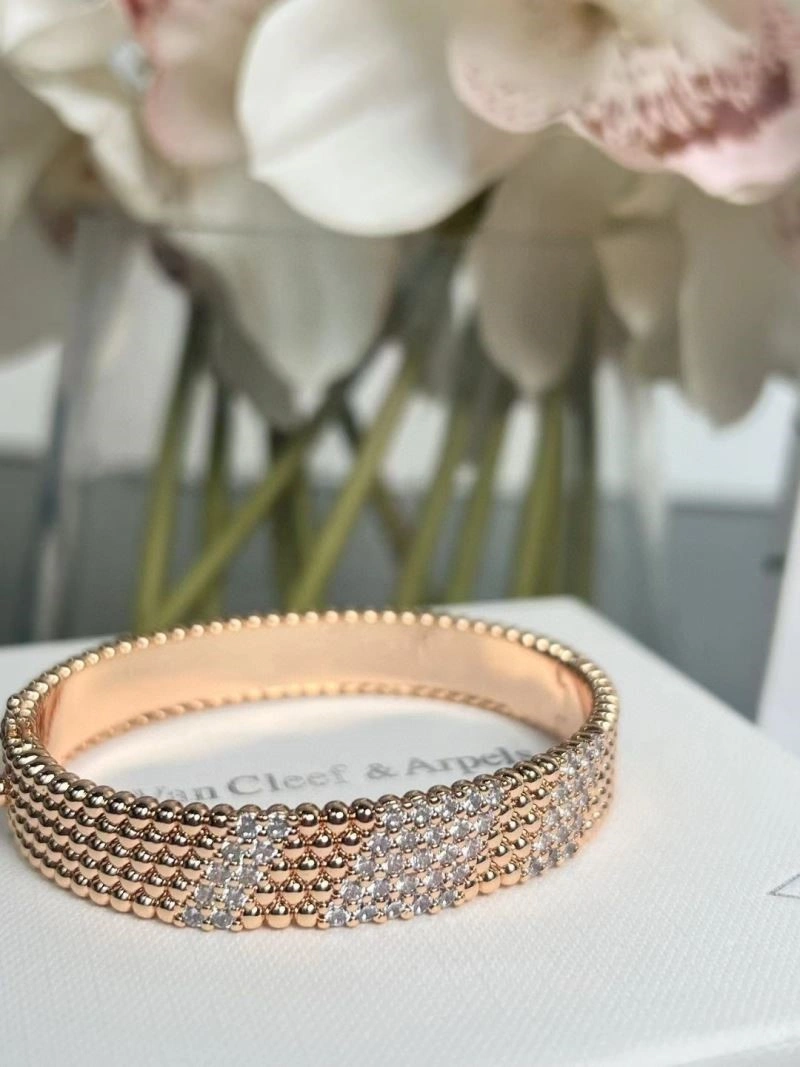 TimelessDesign Vca Bracelets 254861