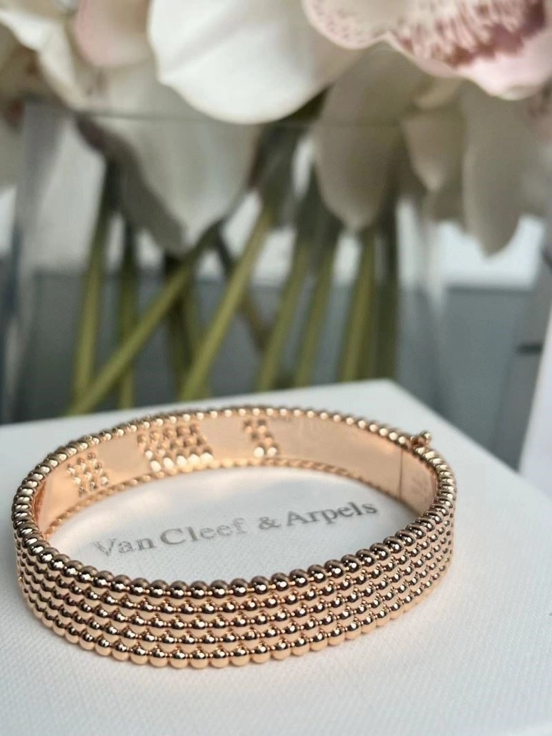 TimelessDesign Vca Bracelets 254861