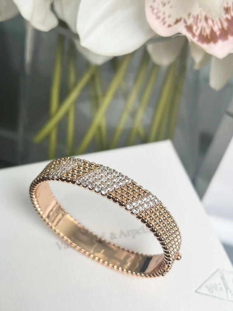 TimelessDesign Vca Bracelets 254861