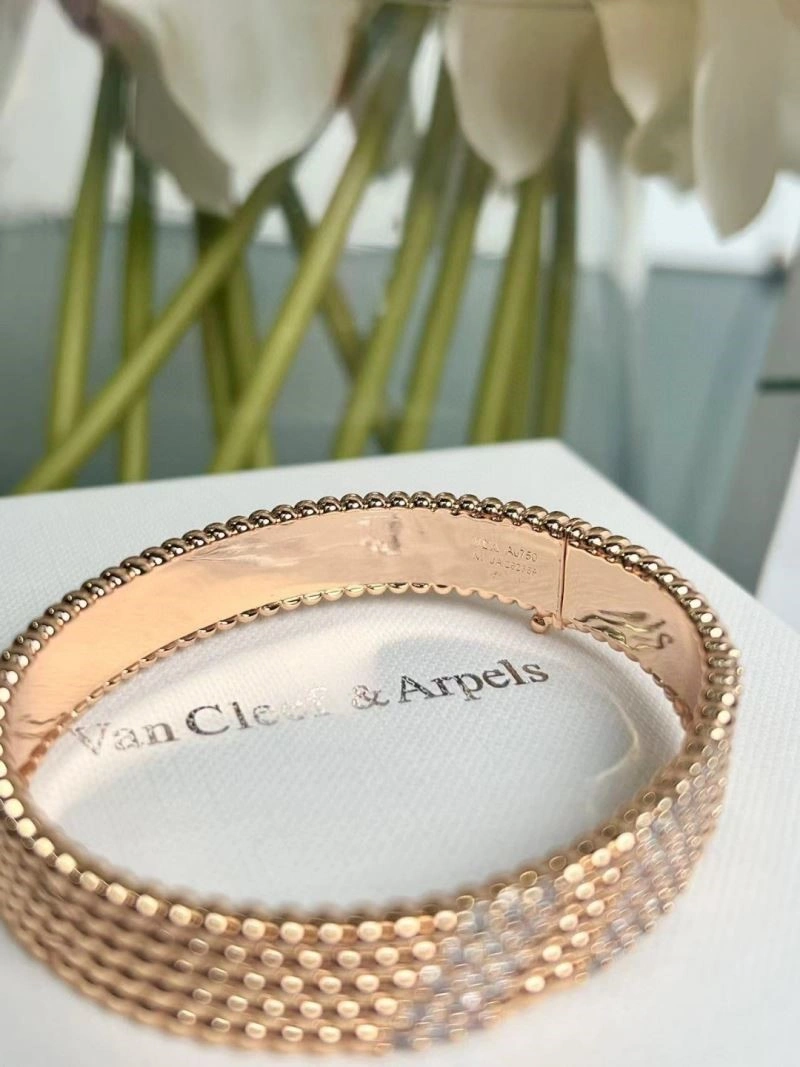TimelessDesign Vca Bracelets 254861