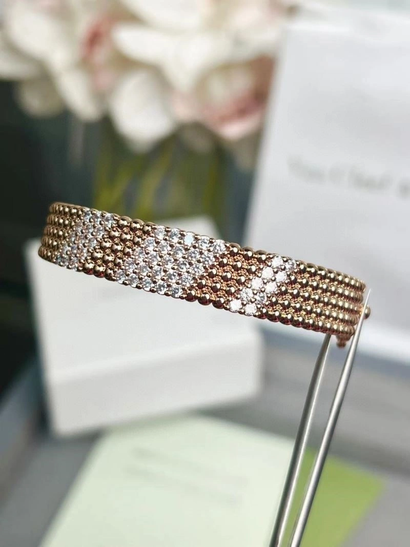 TimelessDesign Vca Bracelets 254861