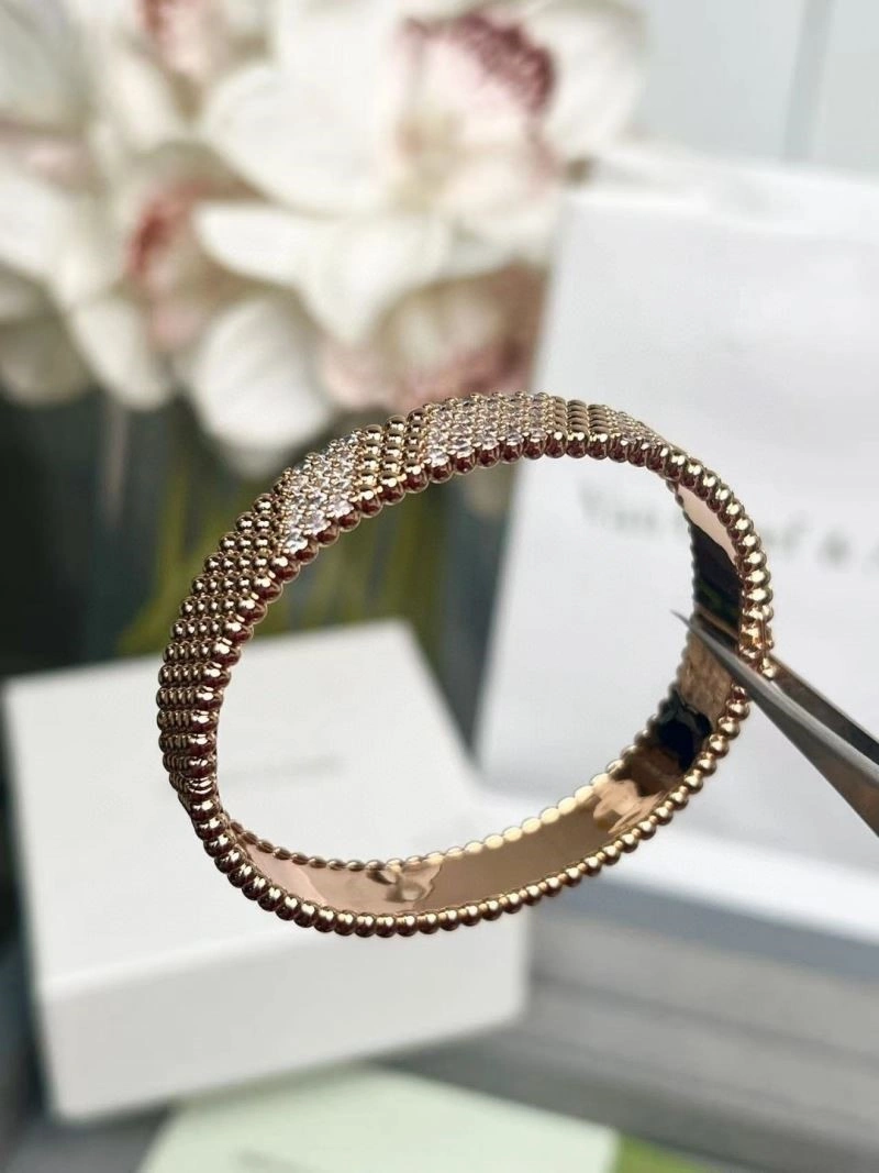 TimelessDesign Vca Bracelets 254861