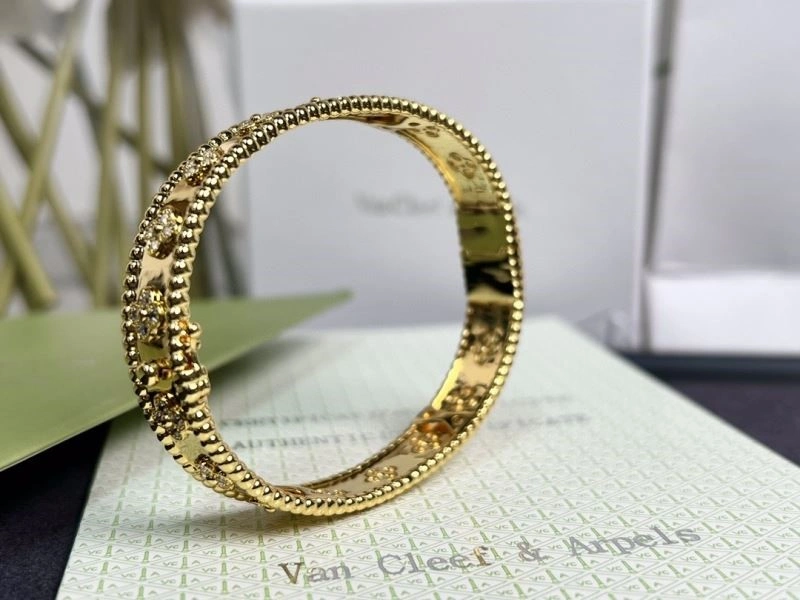 Chic Vca Bracelets 254878