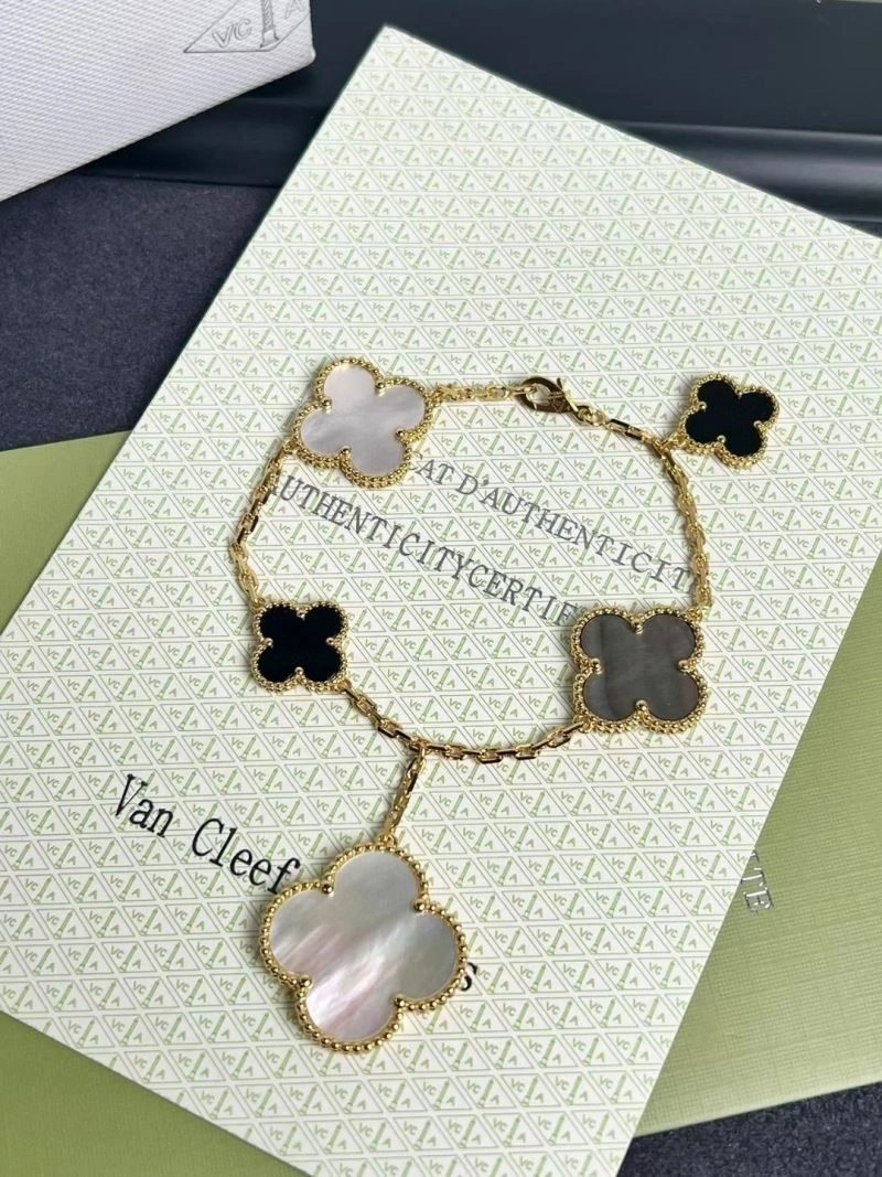 Vca Bracelets Refined 254860
