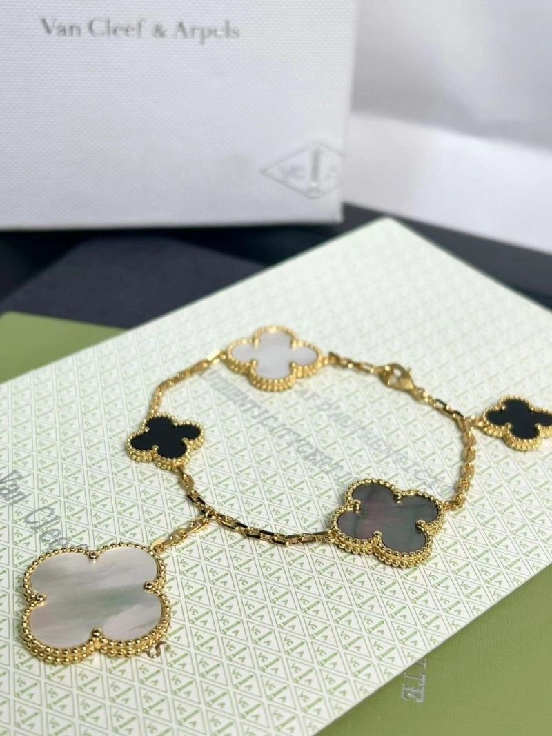 Vca Bracelets Refined 254860