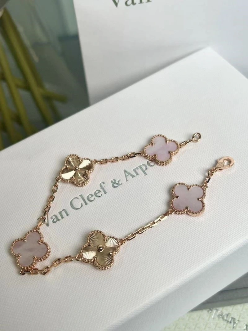 BestValue Vca Bracelets 254869