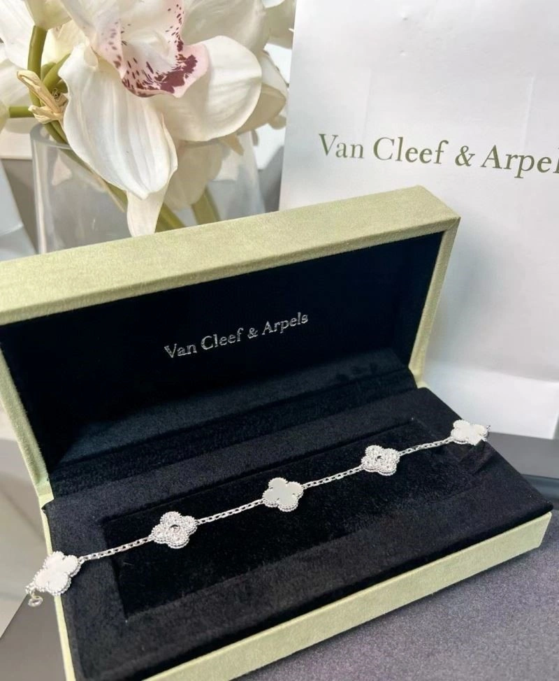 Youthful Vca Bracelets 254882