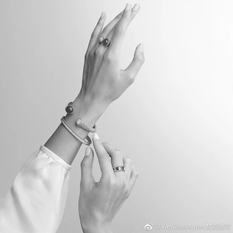 Vca Bracelets Functional 254856