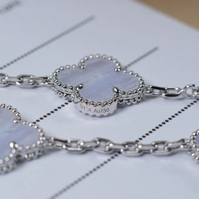 Lightweight Vca Bracelets 254851