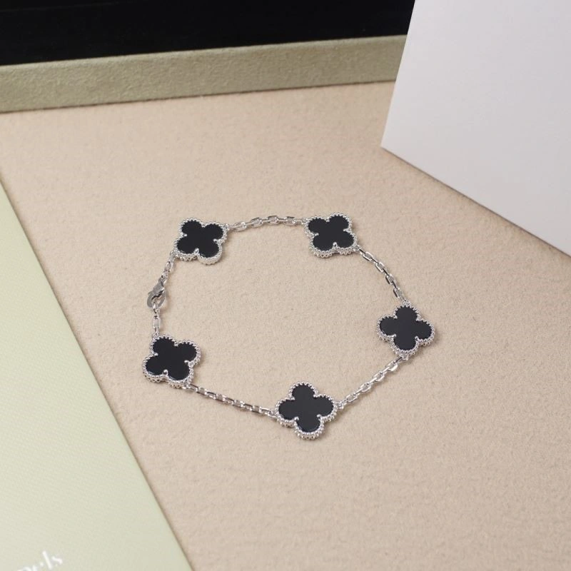 DailyWear Vca Bracelets 254850