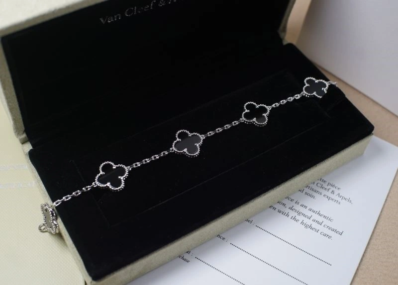 DailyWear Vca Bracelets 254850
