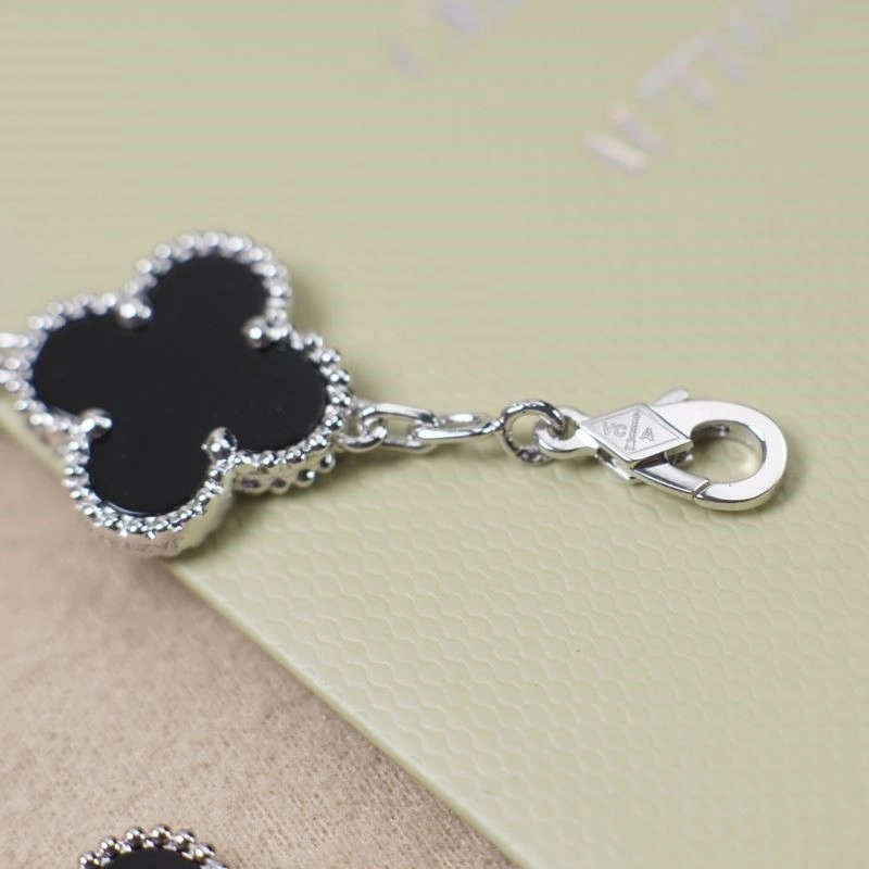 DailyWear Vca Bracelets 254850