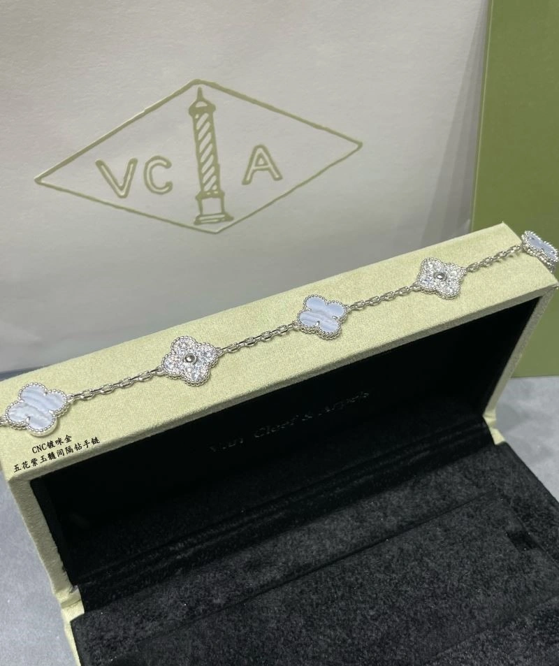 Vca Bracelets Comfortable 254837