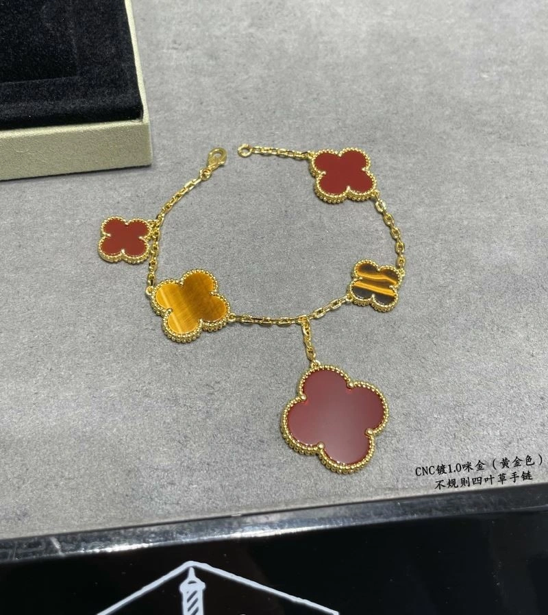 Vca Bracelets Stylish 254845