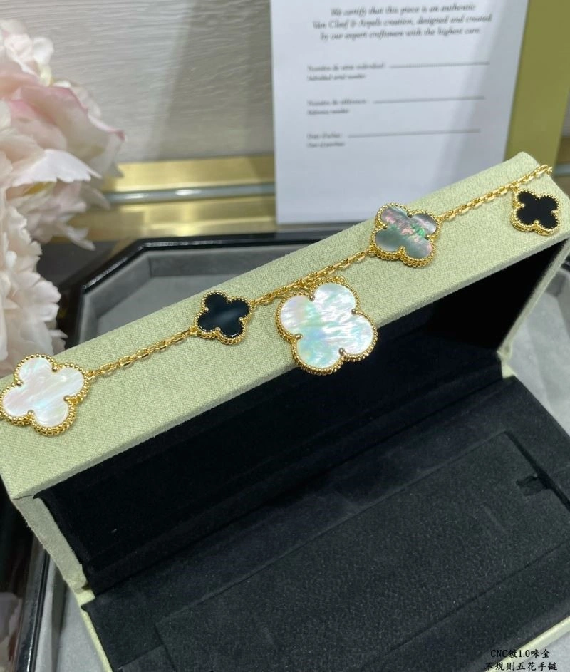 Durable Vca Bracelets 254813