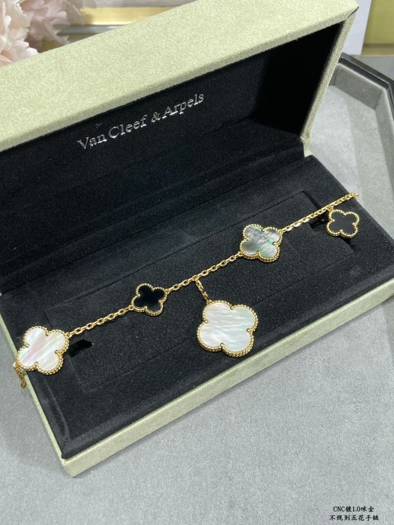 Durable Vca Bracelets 254813
