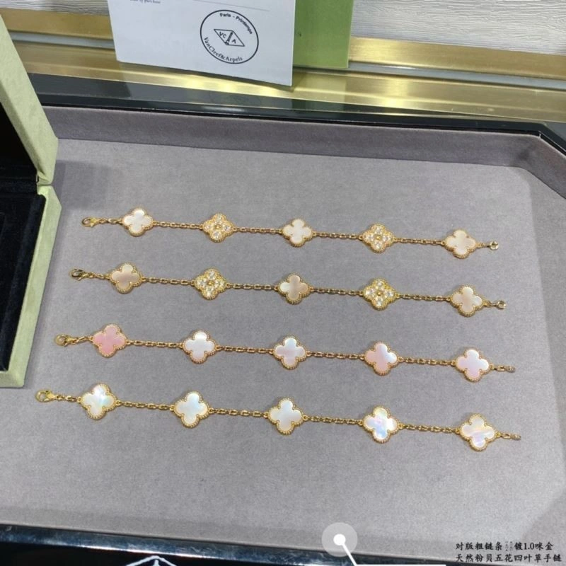 Stylish Vca Bracelets 254808