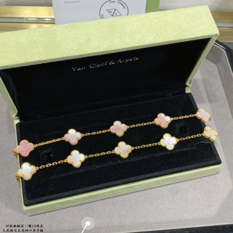 Stylish Vca Bracelets 254808