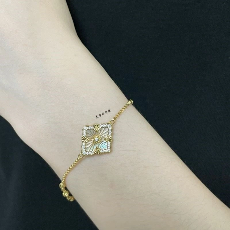 Vca Bracelets DailyWear 254570