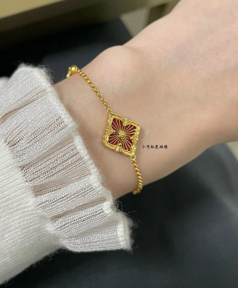 Effortless Vca Bracelets 254567