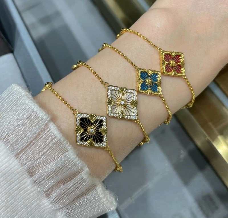 Effortless Vca Bracelets 254567