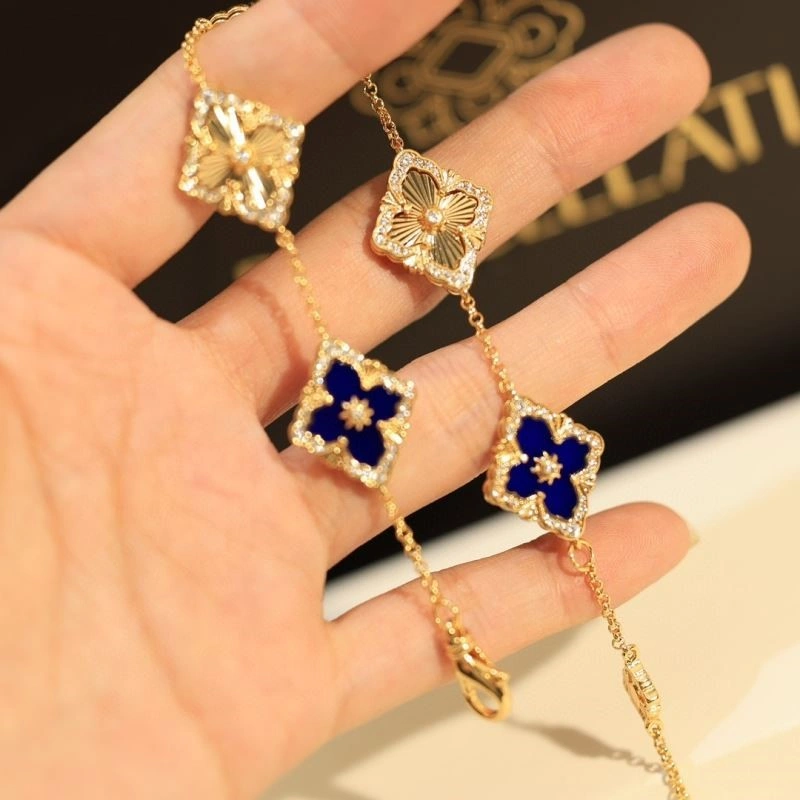Vca Bracelets Refined 254561