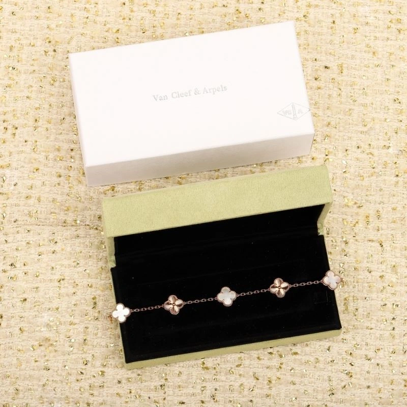 Vca Bracelets NewStyle 254534
